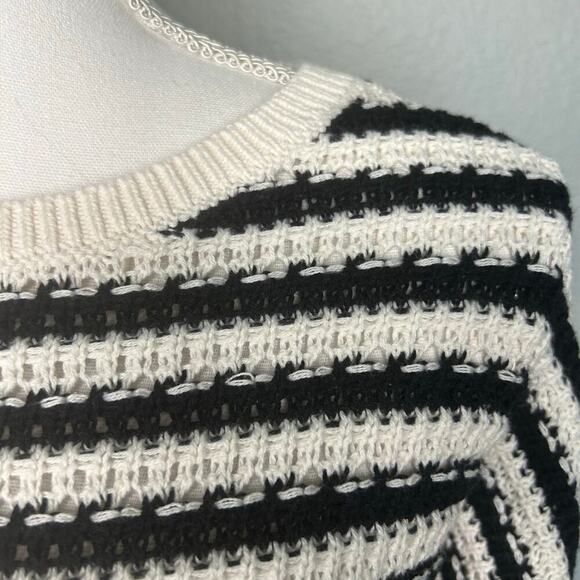 Loft NWT black and off white striped 100% cotton long sleeve sweater M - Picture 2 of 9